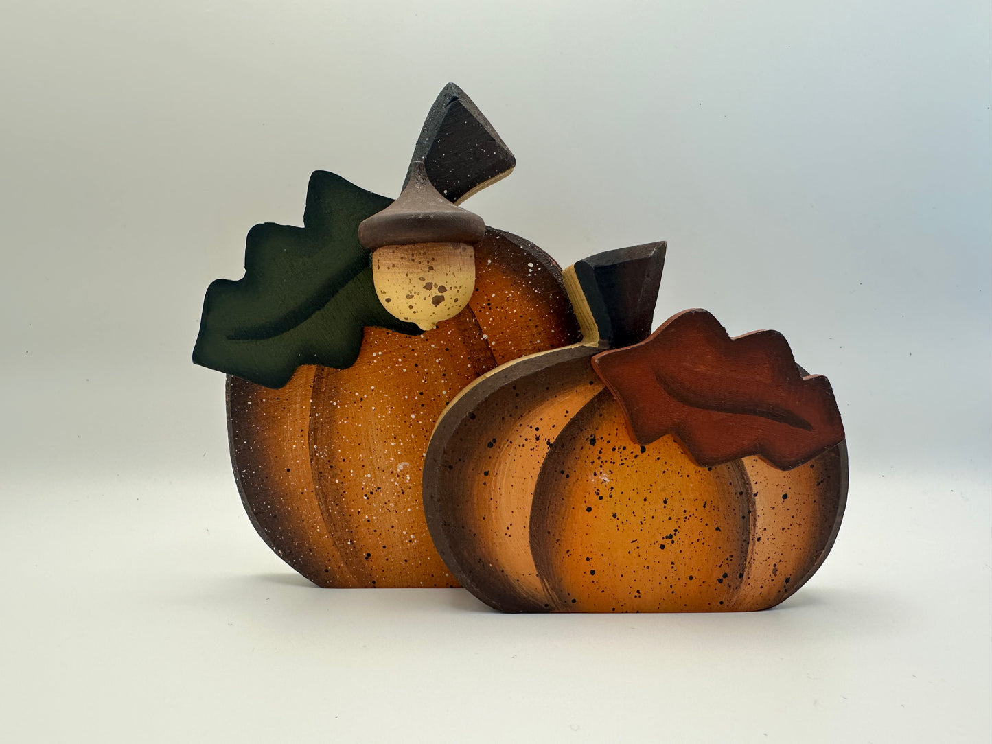 Wooden Pumpkin Shelf Decor with Two Pumpkins and Acorn