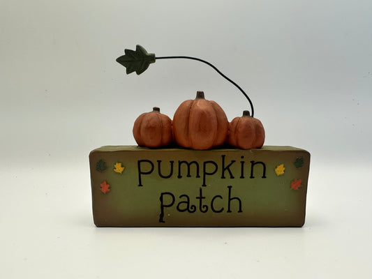 Pumpkin Patch Resin Figurine, Suzi 2009