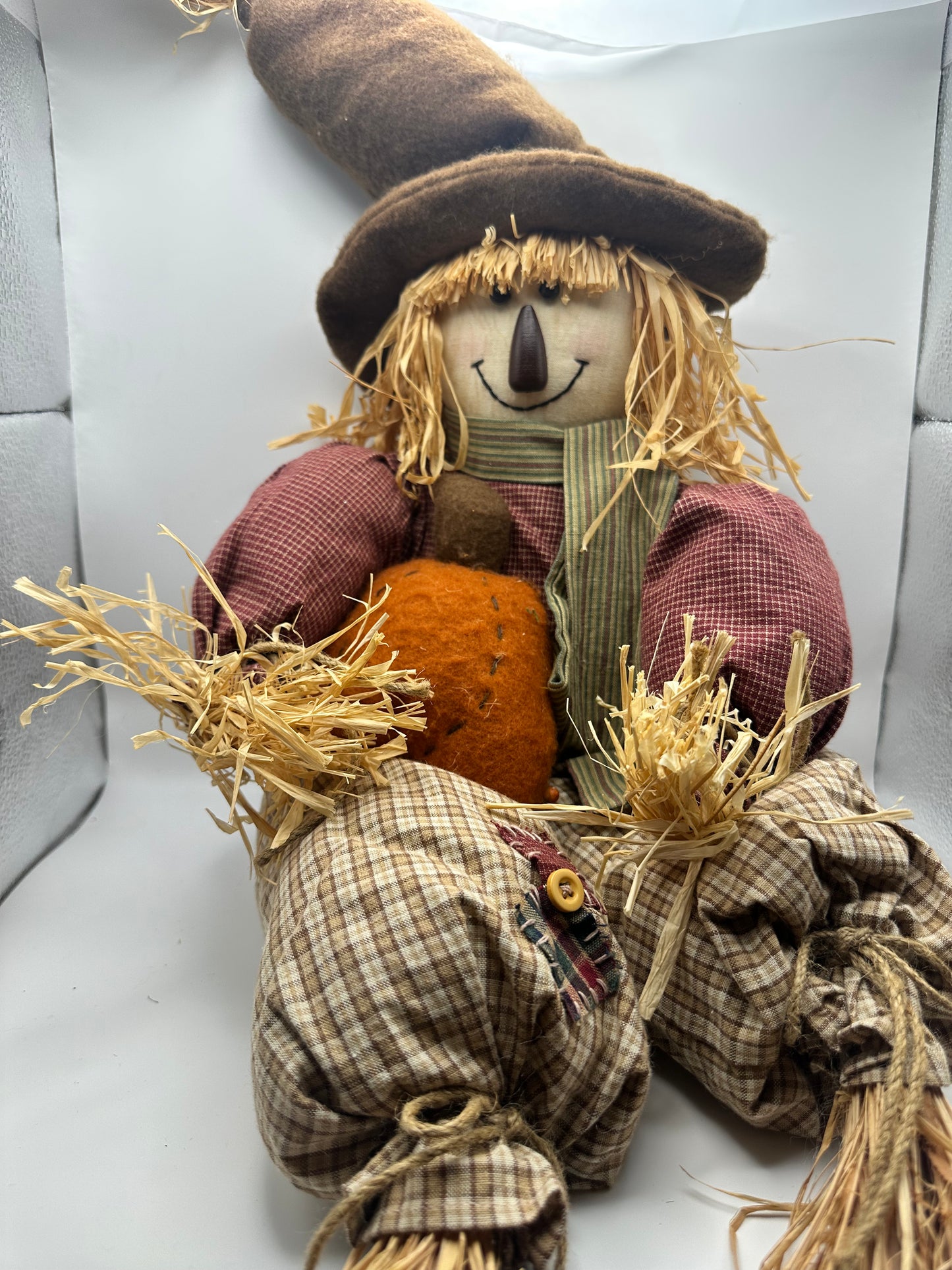 Scarecrow Holding Orange Pumpkin, 29"L
