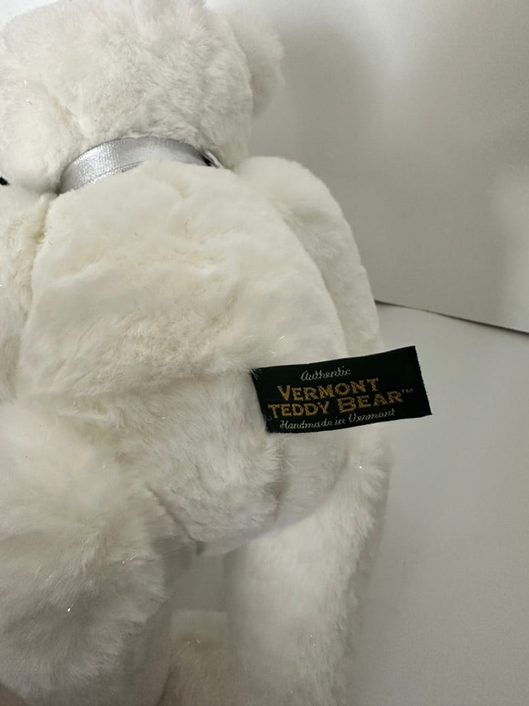 Vermont Teddy Bear White Bear with Silver Bow